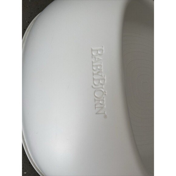BabyBjörn Booster Seat 069021US White For Toddlers Using Existing Dining Chair - Picture 6 of 16